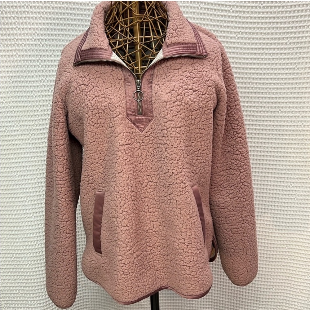 Abercrombie & Fitch Mauve Sherpa Quarter Zip Pullover. Size Medium.